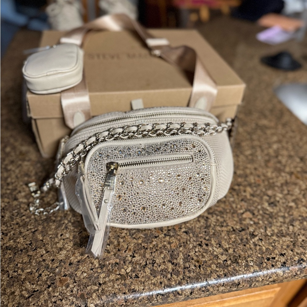 Steve Madden Sparkle belt bag